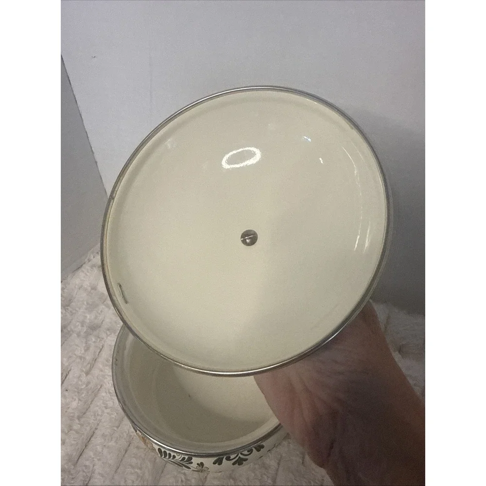 Villeroy & Boch beautiful enamel